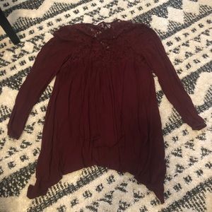 Cute maroon top
